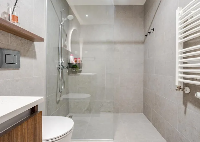 Waterfront - Na Vodi -