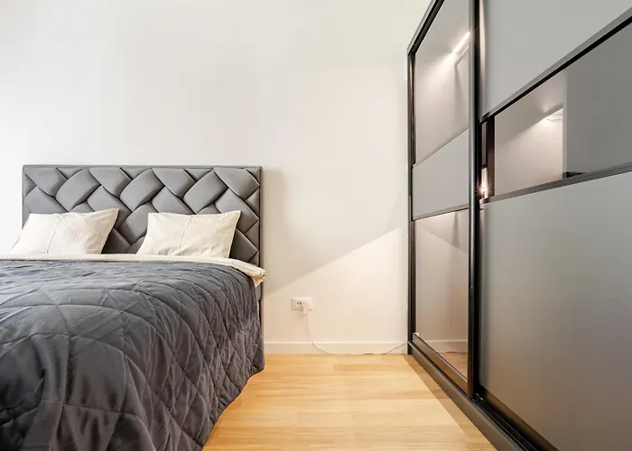 Waterfront - Na Vodi - *